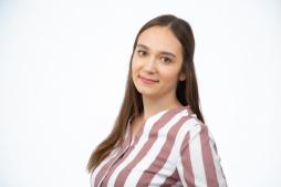 Баязитова Елизавета Сергеевна (в декретном отпуске)
